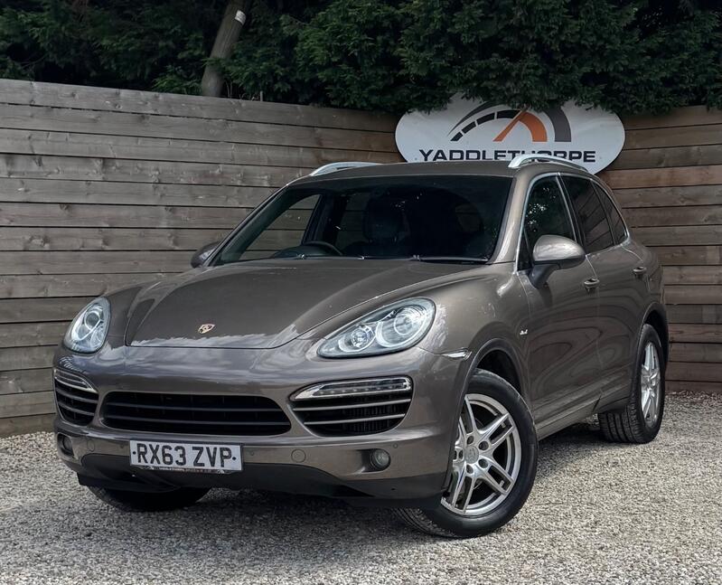 PORSCHE CAYENNE